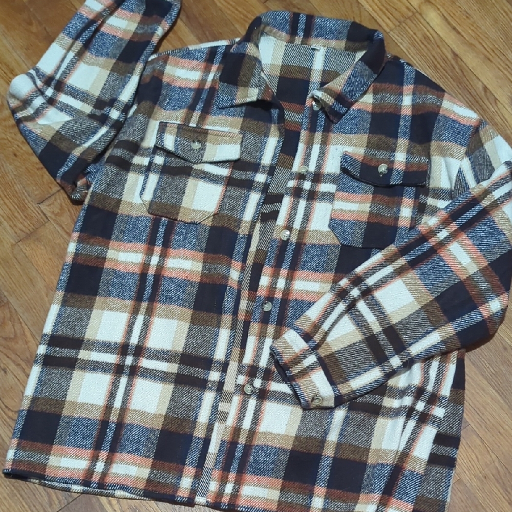 PLAID FLANNEL Long BUTTON UP Collared Top / JACKET